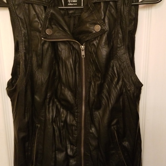 Top - Picture 3 of 3